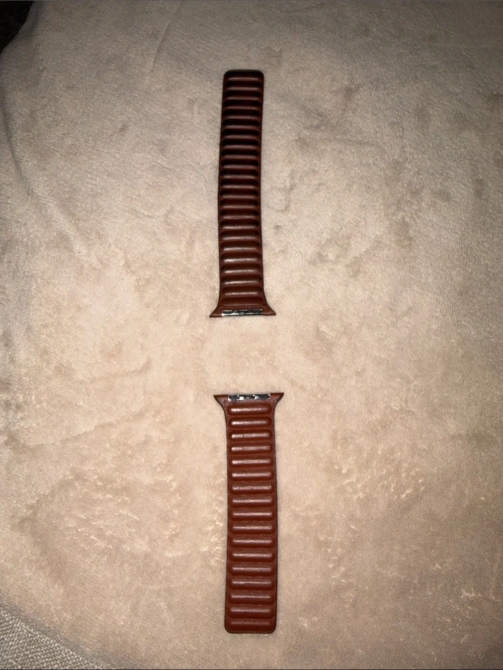 Apple Watch Genuine Leather Magnetic Link Band (45MM, M/L)
